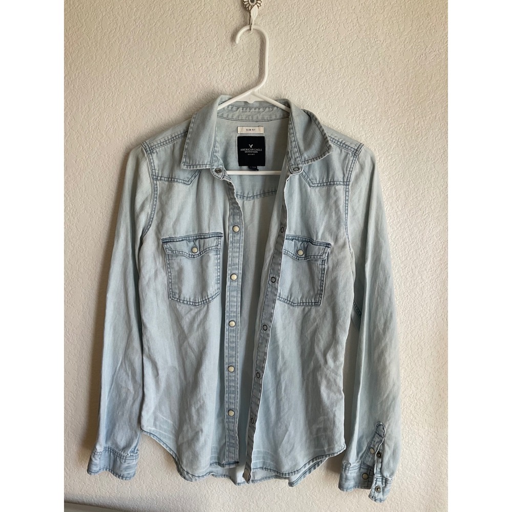 American Eagle Slim Fit Denim Western Shirt Light Wash Pearl Snap Small